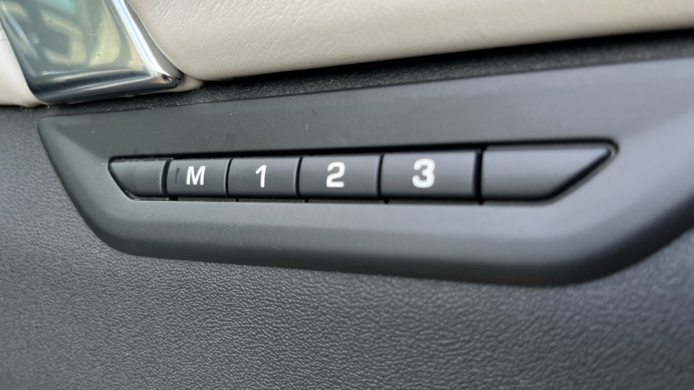 Land Rover Discovery Sport 1.5 P300e R-Dynamic HSE 5dr Auto [5 Seat] Station Wagon